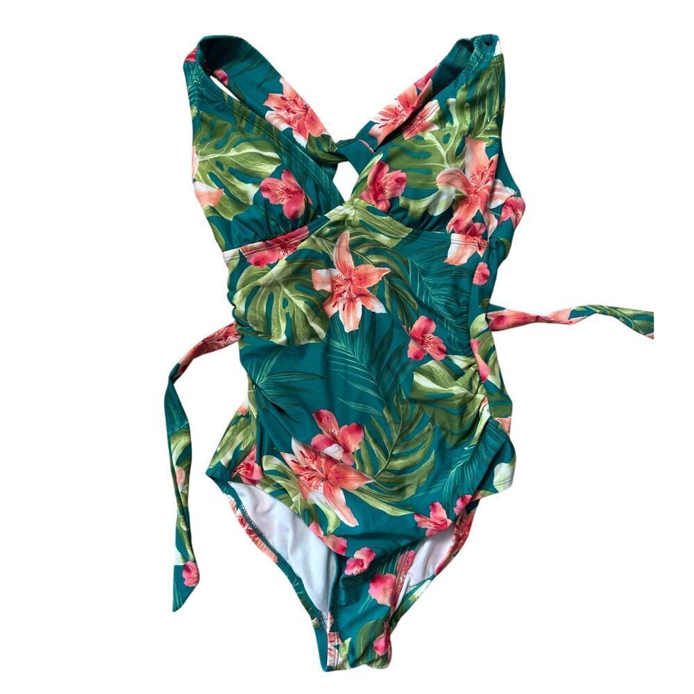 KONA SOL one piece swim suit/bathing suit, size women's Medium, Floral Print